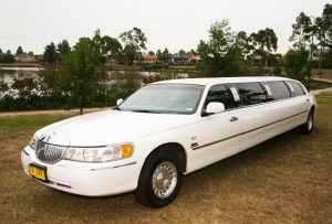 ford-lincoln-limousine